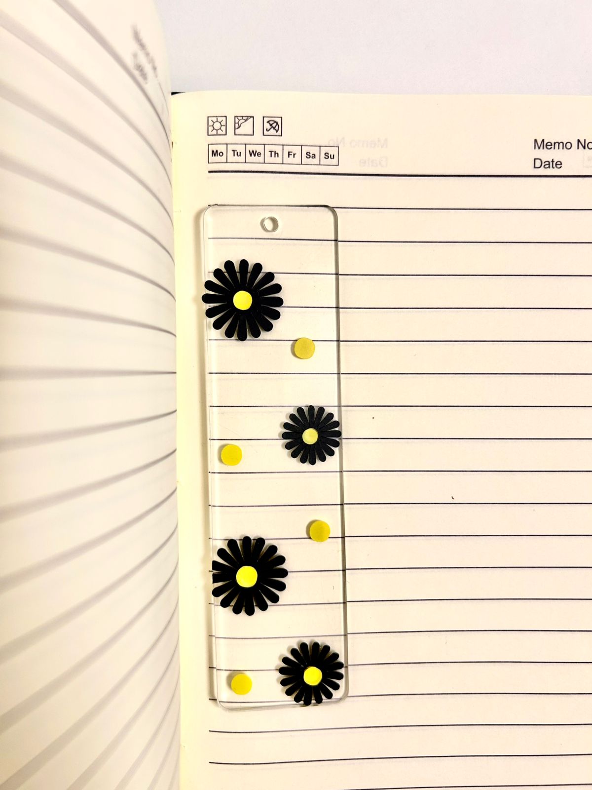 Daisy Bookmark